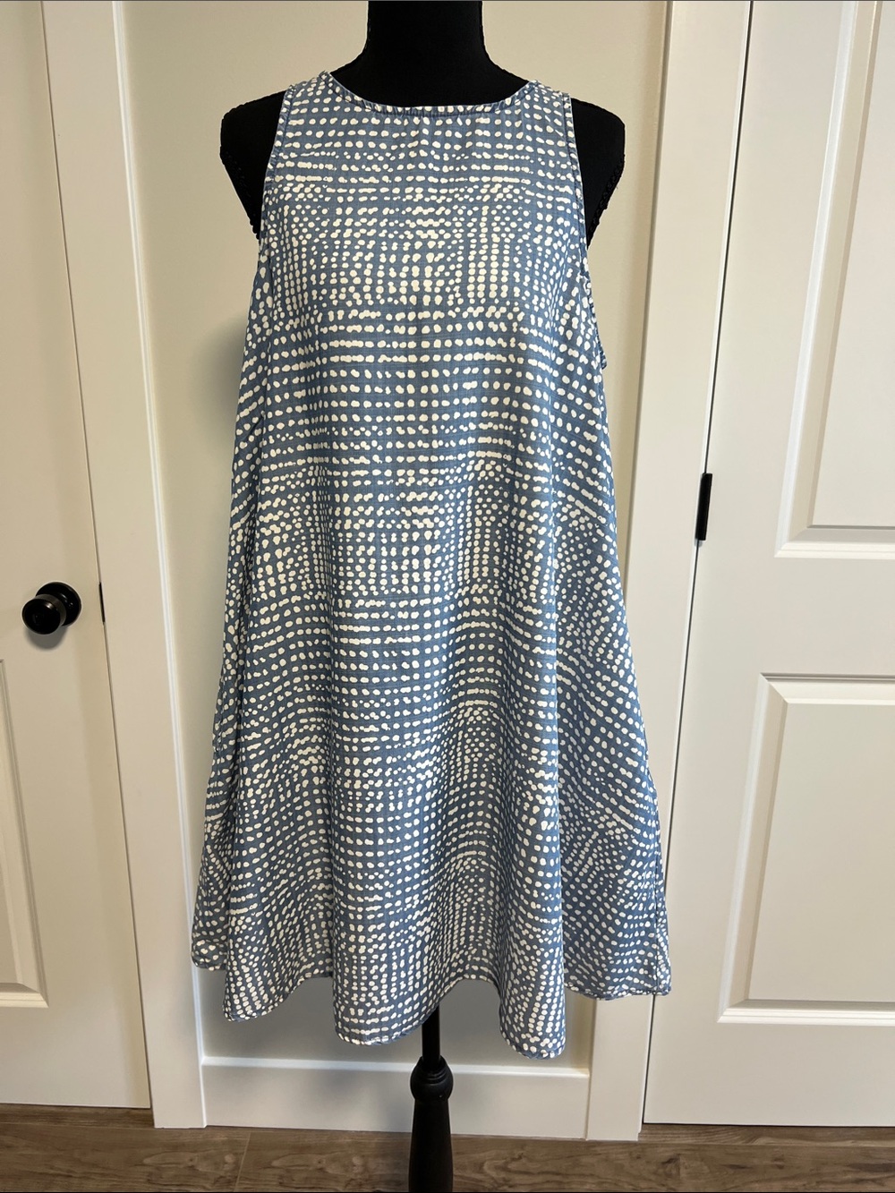 Velvet Heart Light Blue and White Dot-Print Flowy Dress